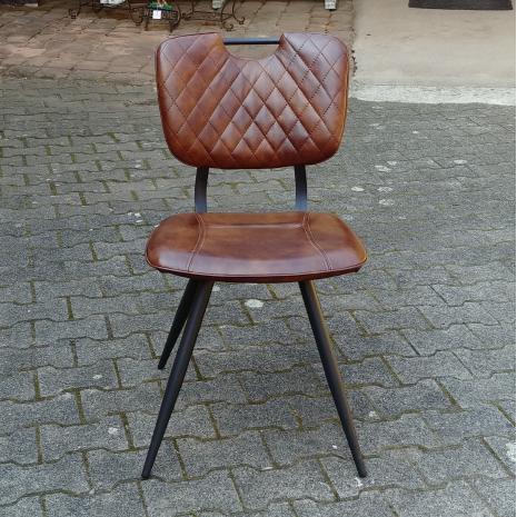 Peter Chair with Handle
